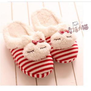 รองเท้าใส่ในบ้าน ลายกระต่ายน้อย (แดง) น่ารักเกินคำบรรยาย