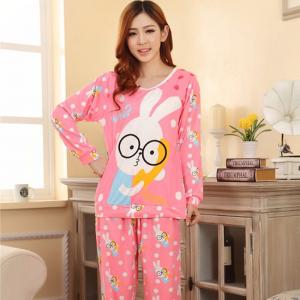 ชุดนอนแขนยาว ลายกระต่ายแว่นน่ารัก ฟรีไซส์