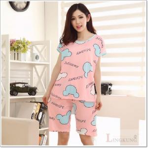 ชุดนอนน่ารักแขนสั้น ลายมิกกี้  ผ้ายืดนิ่มๆ ฟรีไซส์