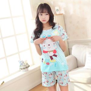 ชุดนอนน่ารัก แขนสั้นขาสั้น ลายกระต่ายน้อยน่ารัก ผ้ายืด