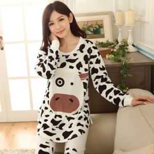 ชุดนอน่ารัก สไตล์เกาหลี ลายน้องวัว แขนยาวขายาว (M,L,XL)