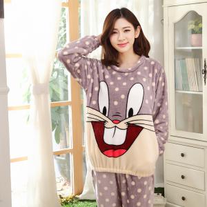 ชุดนอนน่ารัก กระต่ายบั๊กบันนี่ เนื้อนุ่มๆ อบอุ่นทุกการเดินทาง
