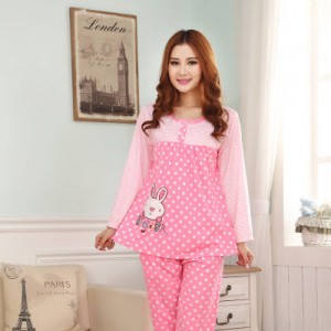 ชุดนอนแขนยาวน่ารัก สีชมพู ลายกระต่าย สไตล์วินเทจ ใส่สบาย(L XL)
