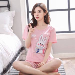 ชุดนอนแขนสั้นน่ารัก ลายกระต่ายสุดแบ้ว ผ้านุ่มใส่สบาย ไม่ร้อน